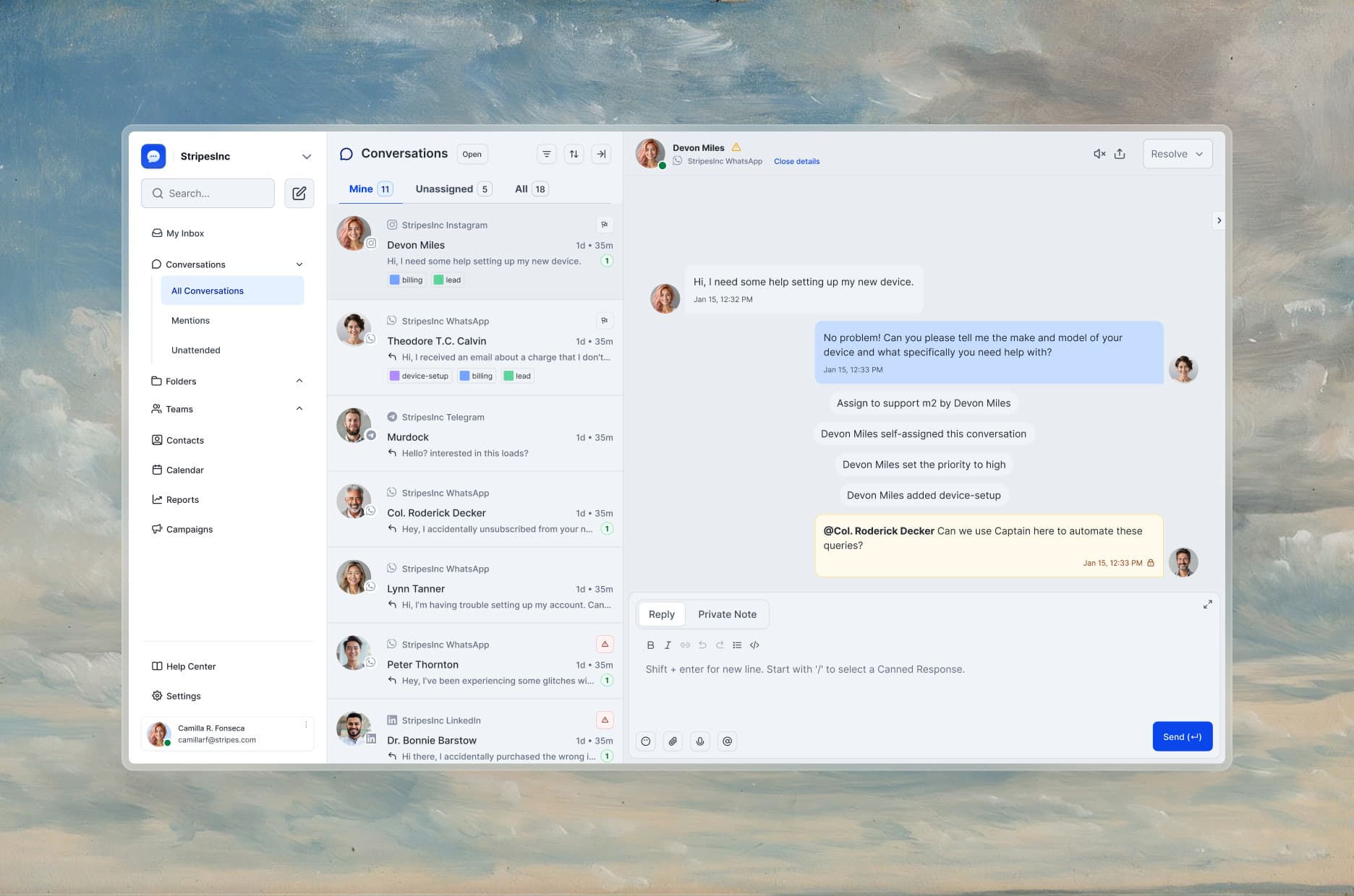 A conversation with the details panel collapsed: the chat takes the full width, with the reply box and the Send button